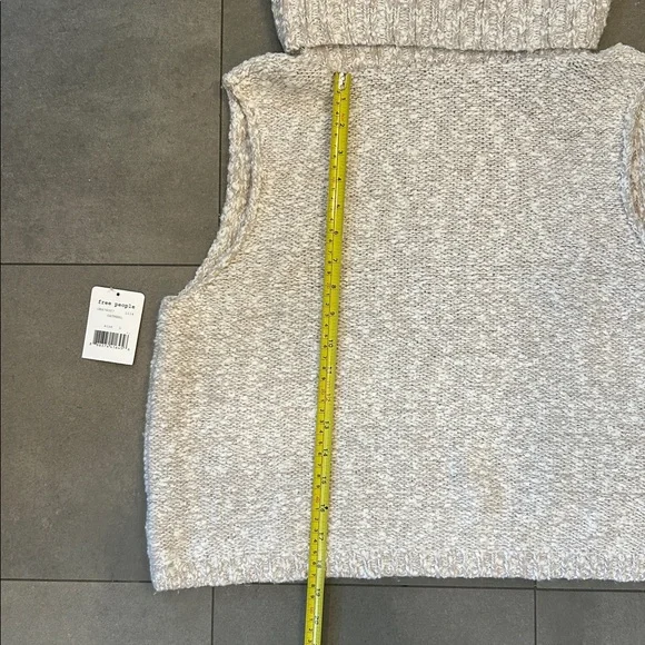 Free People Exaggerated Turtle Neck Sleeveless Sweater in Oatmeal - Picture 5 of 8